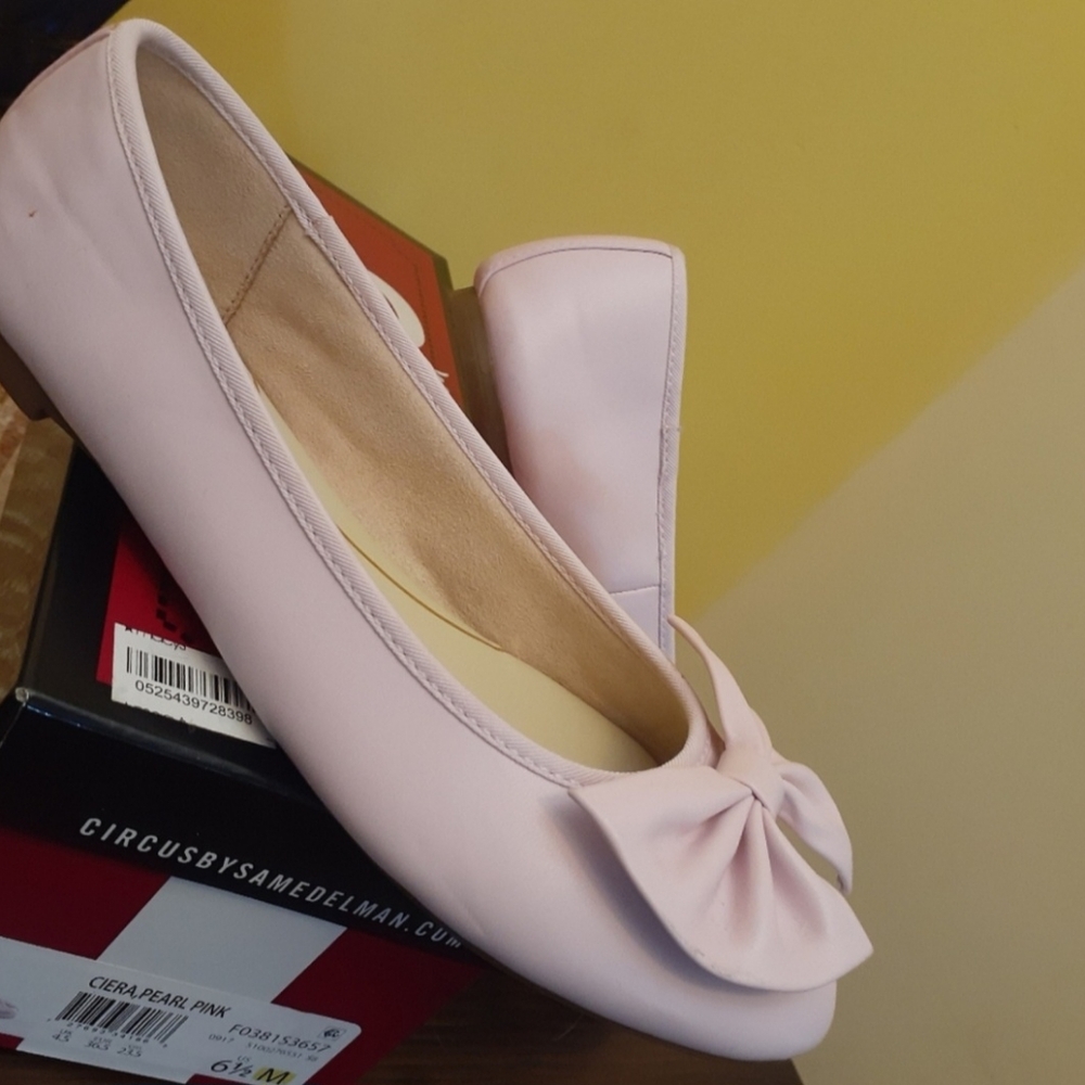 Circus " Ciera" Sam Edelman pink bow flats